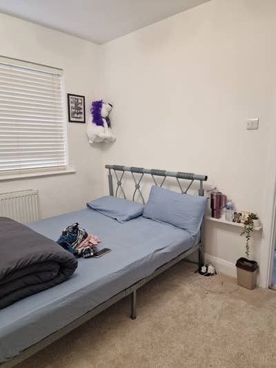 Double Room To Let – Ilford IG2  Main Photo