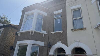 Flat To Let Main Photo