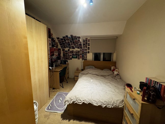 &pound;192pw | 2 Rooms Available  Main Photo