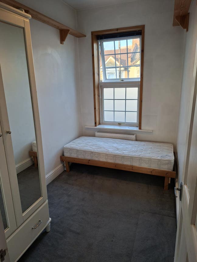Confortable single room Main Photo