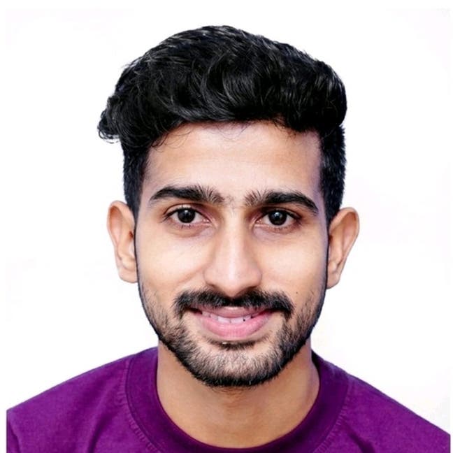 Professional Male seeks a single or double room Main Photo