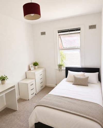  Cosy Bright Double Room I White City I 2min to St Main Photo