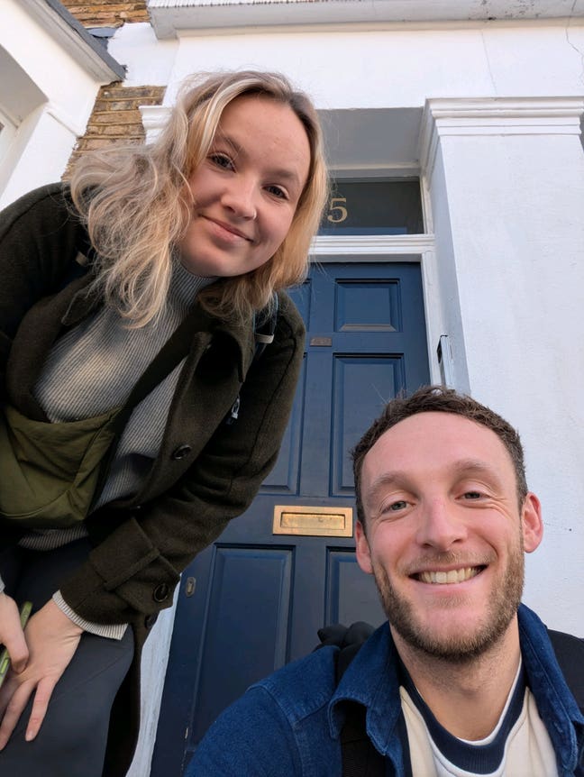 Physio couple seeking accomodation  Main Photo