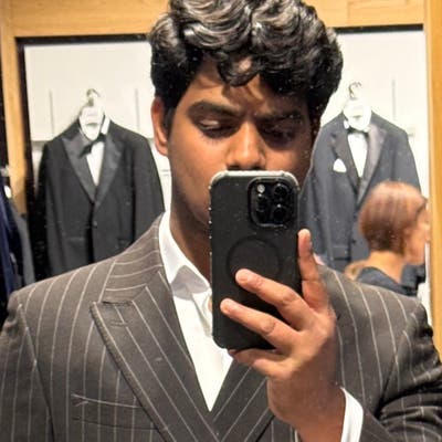 Professional Male seeks a single or double room Main Photo