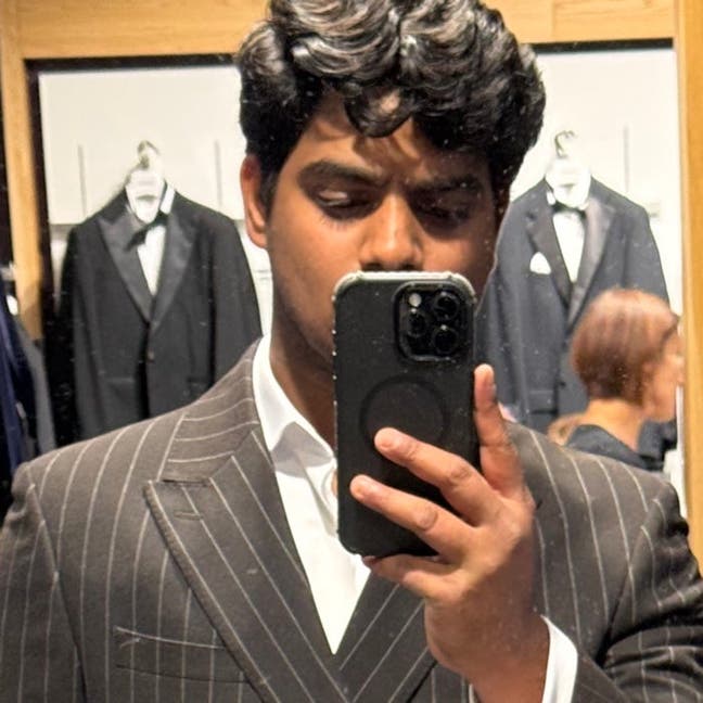 Professional Male seeks a single or double room Main Photo