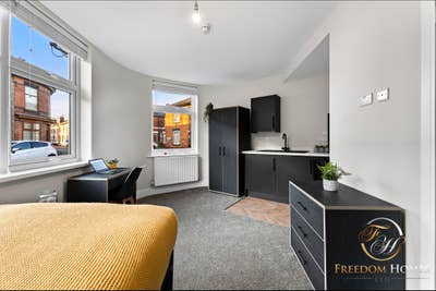 ⭐Sublime En-Suite To Rent In Derby  Main Photo