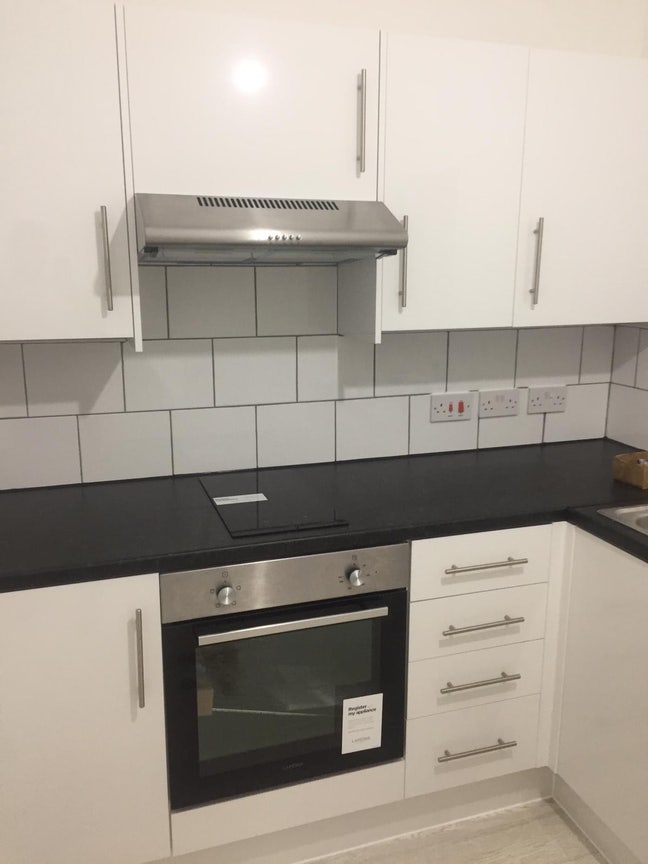 1 bedroom with en-suite  Main Photo