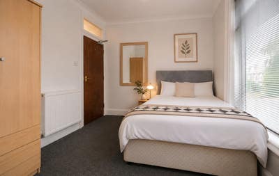 NR2 - Double Rooms from &pound;495pcm inc all bills Main Photo