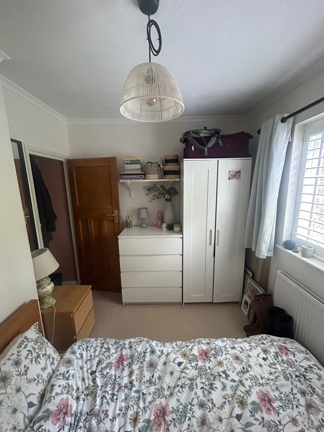 Double furnished room in friendly flat with garden Main Photo