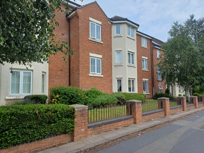 1 bed apartment Main Photo