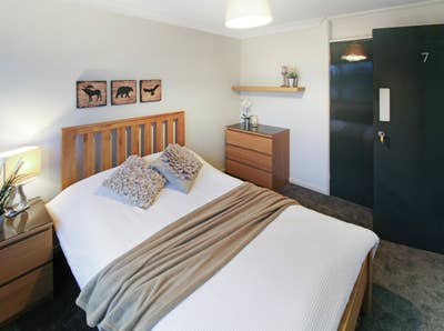 2 x Double Rooms - Weald Drive, Crawley Main Photo
