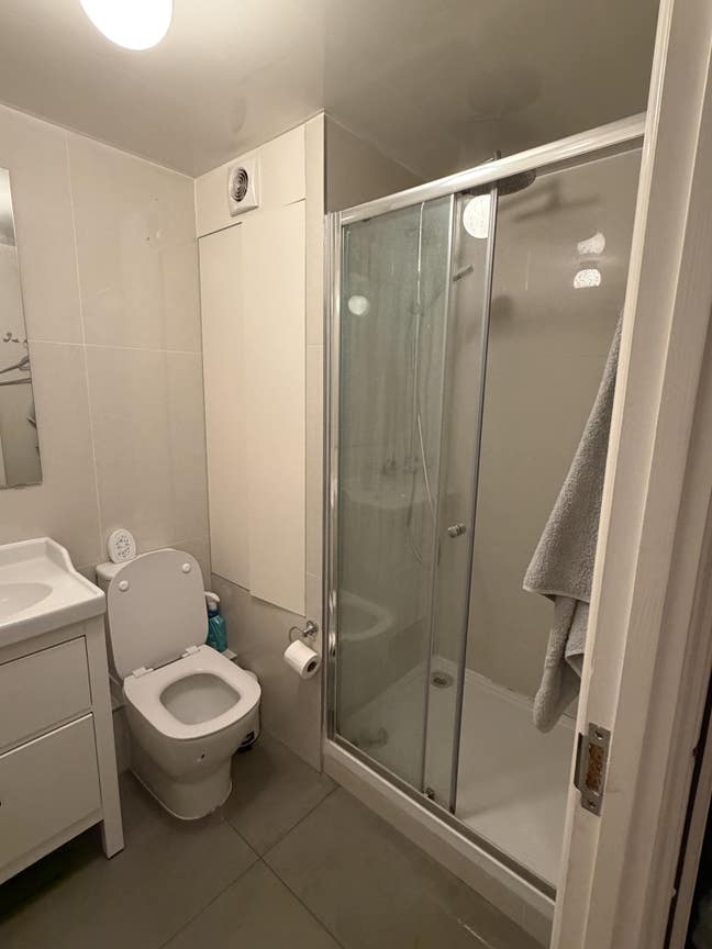 Spacious En-suite Room in West Kensington Main Photo