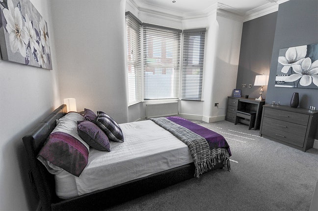 🏡Ensuite room - ✨ so close to the hospital!✨  Main Photo