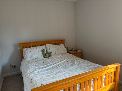 Spare room available with private bathroom. Main Photo