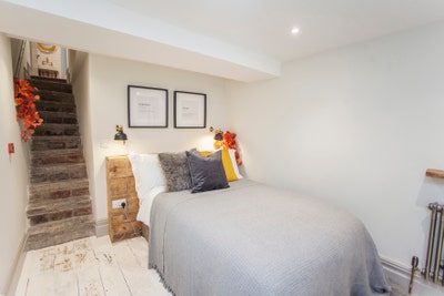 🏡Delightful en-suite 🛏️ Main Photo