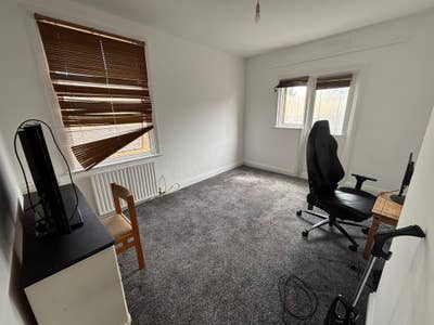 Spacious rooms -Universal Credit Accepted Main Photo