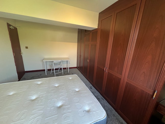 Spacious Room Near Jubilee Line Main Photo
