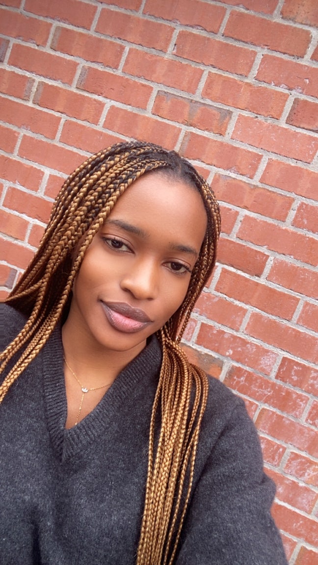 Professional Female seeks a single or double room Main Photo