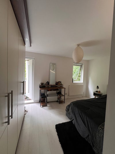 Cozy Room near Tower Bridge Main Photo