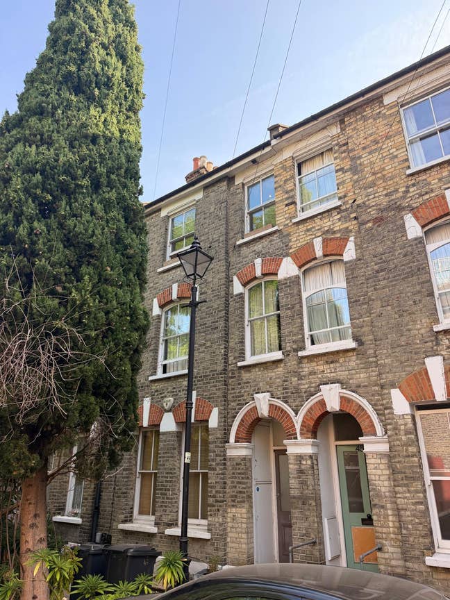 Spacious, 2 Bedroom Maisonette with PrivateTerrace Main Photo