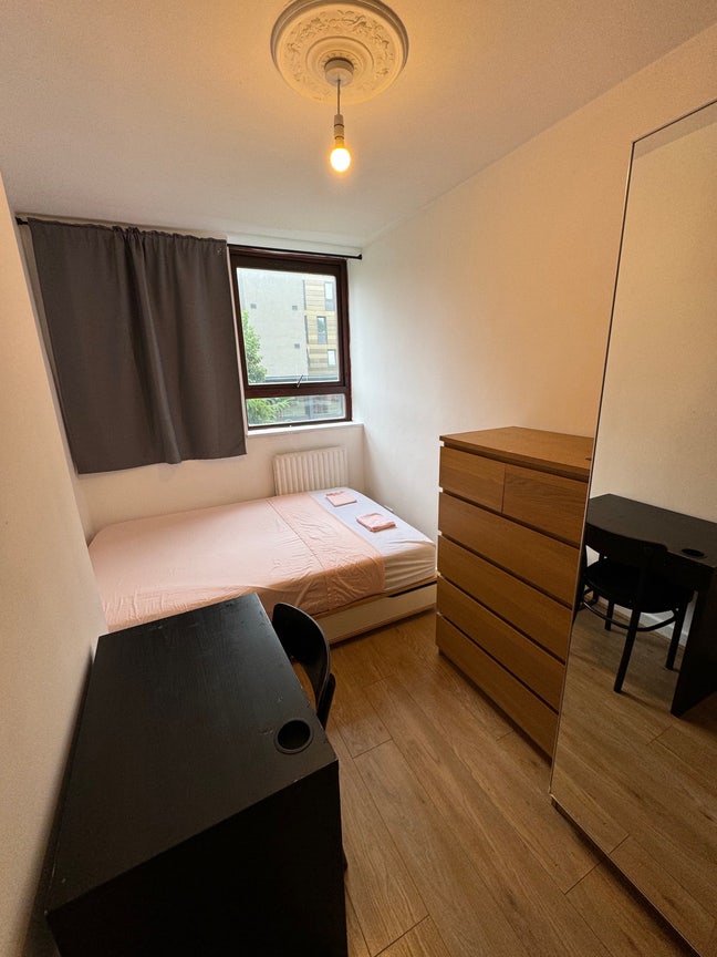 🏠💰 Flat to Call Home ♥️ 👱🏻‍♀️ Super Location Main Photo