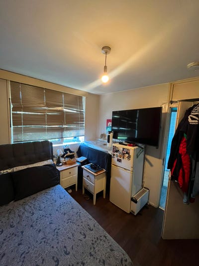 Double Room in Lively Brixton 5 Minutes from Tube Main Photo