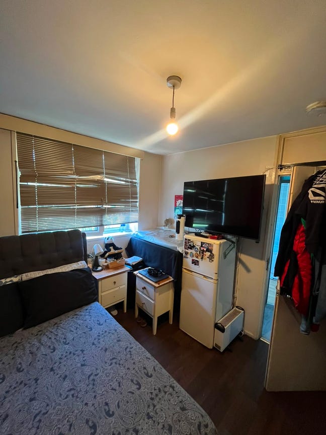 Double Room in Lively Brixton 5 Minutes from Tube Main Photo