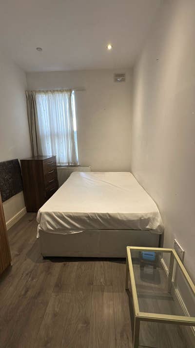 2 Rooms to rent start from &pound;650 bills included  Main Photo