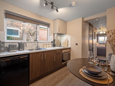 Stunning Studio in City Centre!  Main Photo