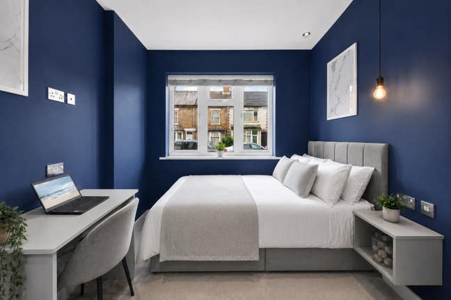 Modern Double Ensuite Room | All Bills Included Main Photo