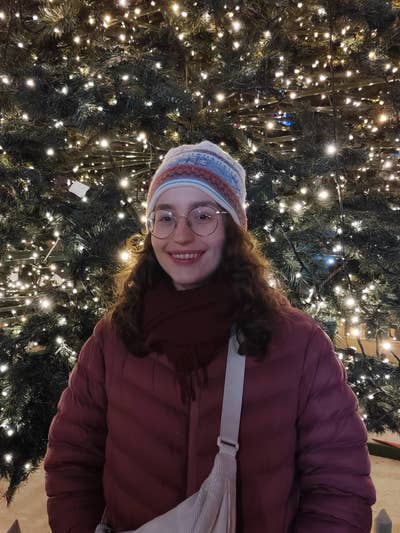 Friendly PhD student looking for room or buddy up Main Photo