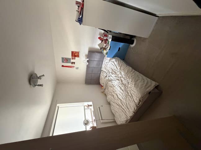 Looking for a flatmate- double room city center  Main Photo