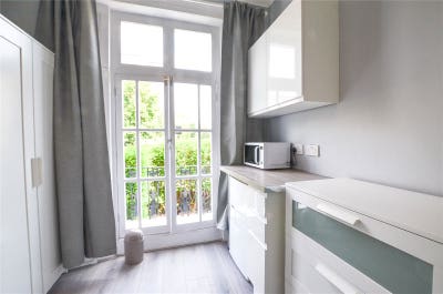  Room in 5-Bedroom Home London Fields Main Photo