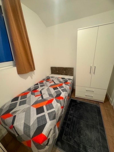 🛏️ En-Suite Room for Single Use in Hendon Main Photo