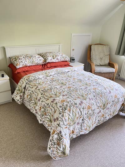 Double room to rent in a pleasant home. Main Photo