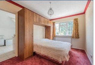 🌸 Spacious Furnished Double Room | SL3 🌸 Main Photo