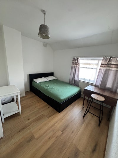 Double room, bills included  Main Photo
