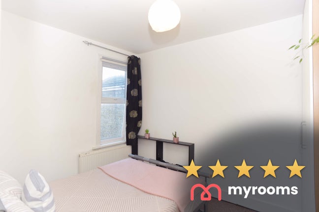 🌿 3 Large Rooms + Garden / Prince Regent Main Photo