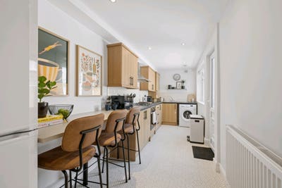 Beautiful Newly Renovated House near Lark Lane L17 Main Photo