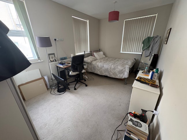 Furnished Room Avaliable from September Main Photo
