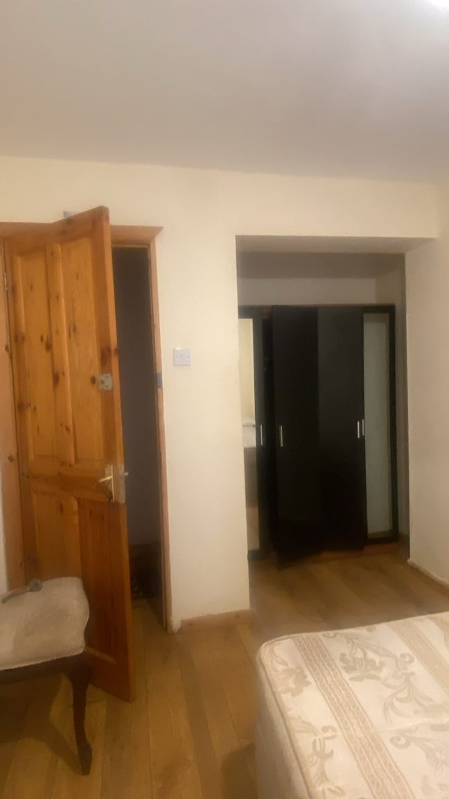  Cozy Double room in Barking  Main Photo