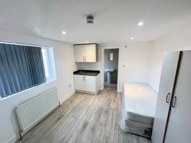 Double - Ensuite - Saxon Rd - All Bills Main Photo