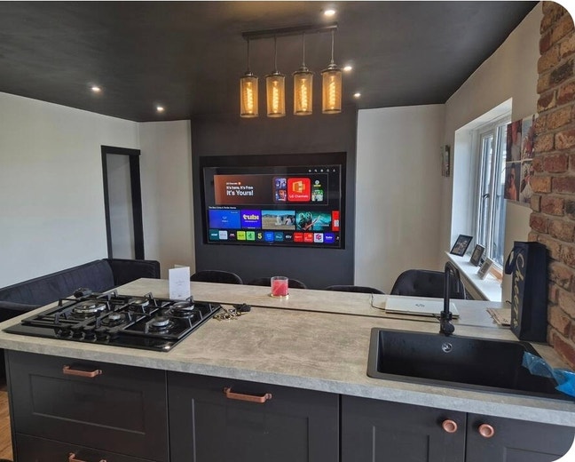 Modern Professional Room | All Bills Main Photo