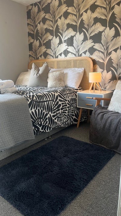 Double room next to Manchester Airport Main Photo