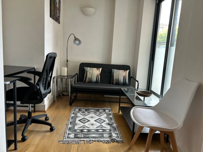 Angel station only 3 min walk from this 1-bed flat Main Photo