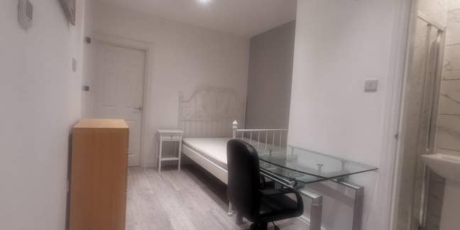 One Bedroom Apartment to Let Main Photo