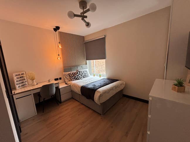 💫Modern Brand New HMO - Fletton Avenue💫  Main Photo