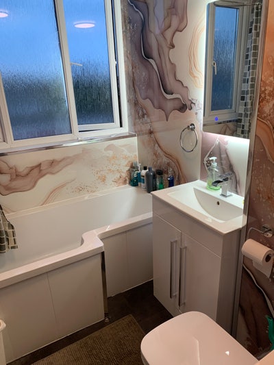 7 mins walk from st James mall 5 min walk to leith Main Photo