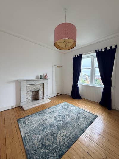 Roomie wanted for flatshare in West End Main Photo