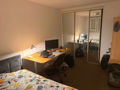 Double bedroom in Battersea home Main Photo